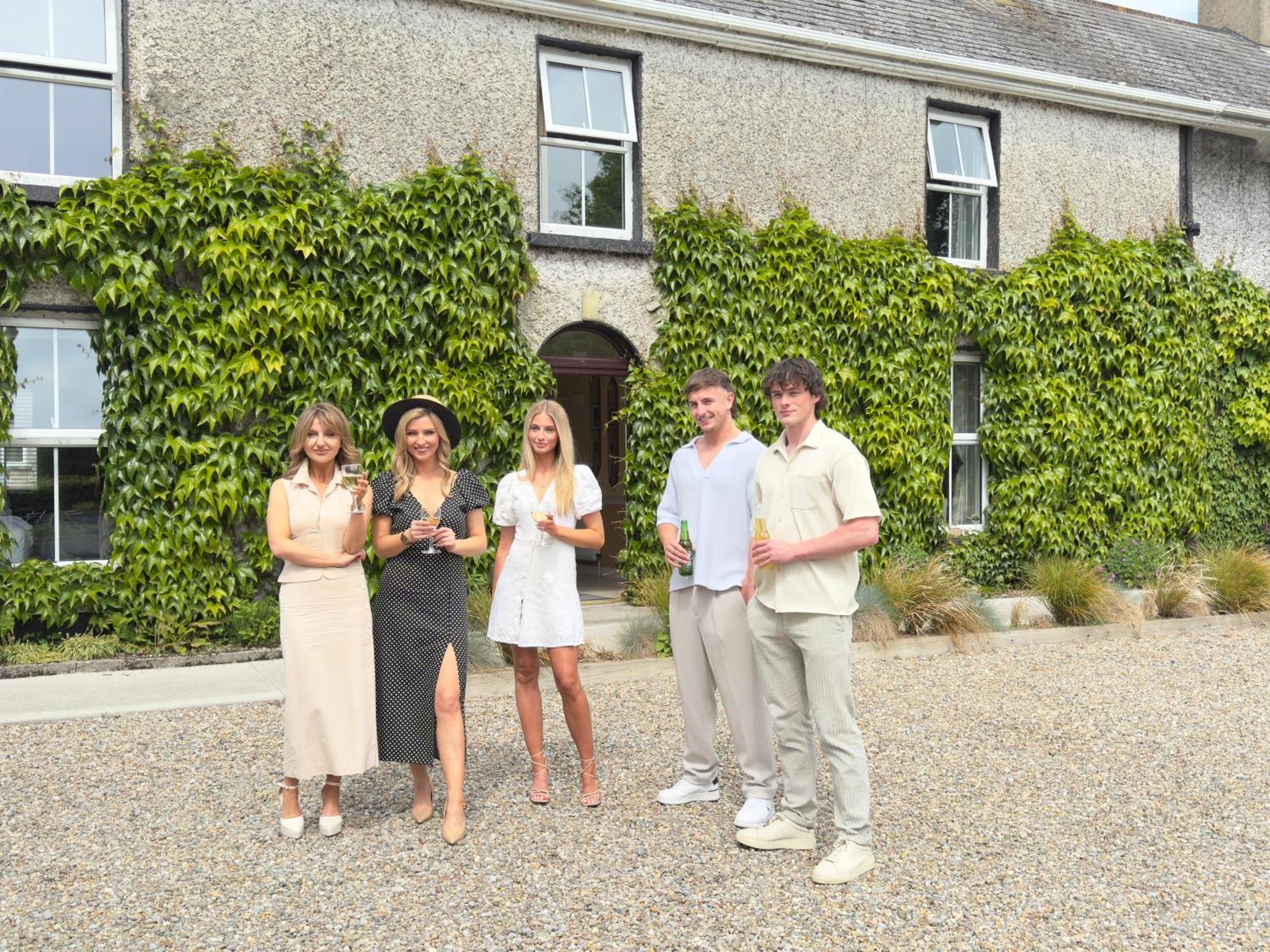 Fitz Of Inch Hotell Stradbally  Exteriör bild