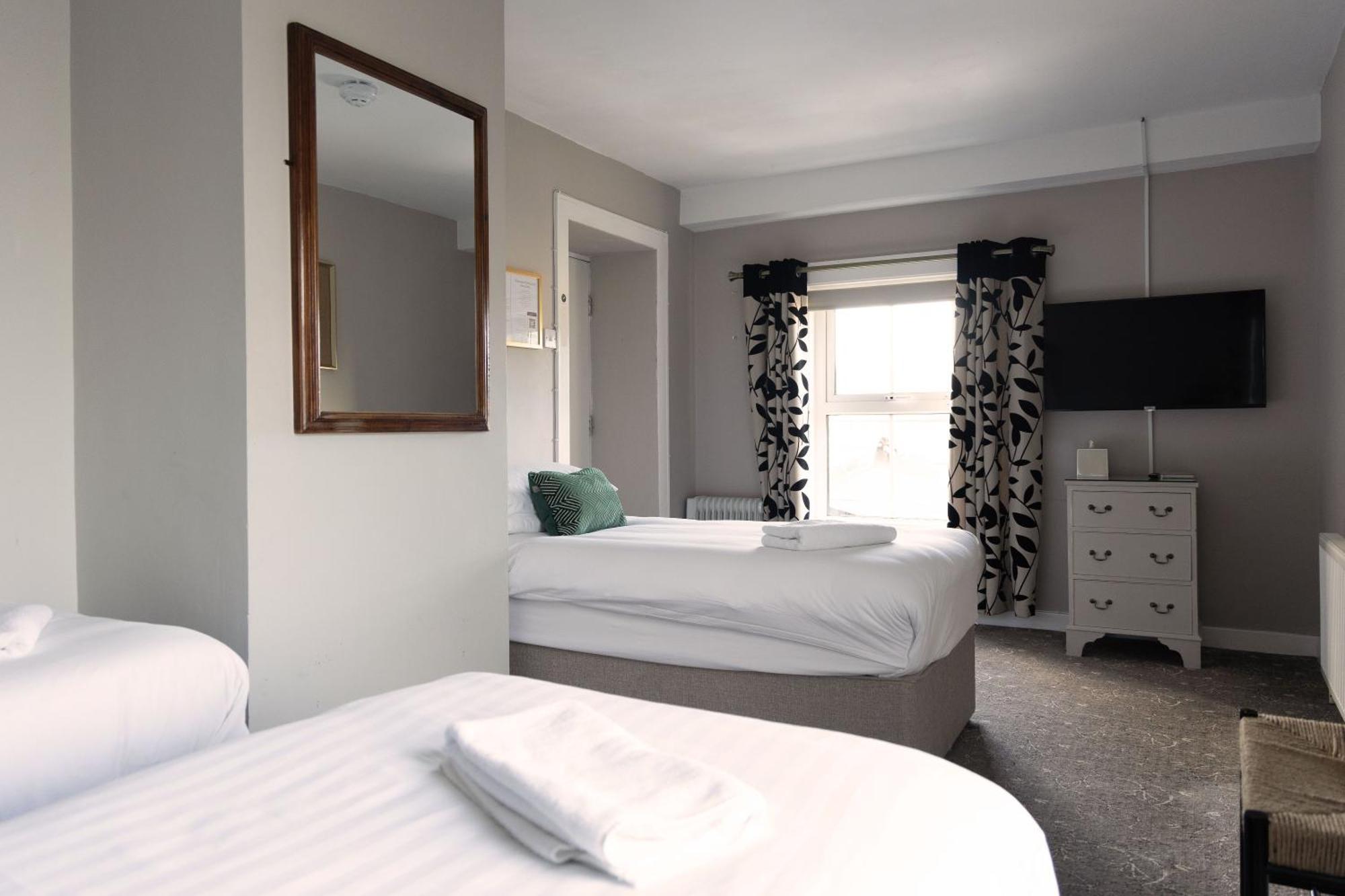 Fitz Of Inch Hotell Stradbally  Exteriör bild
