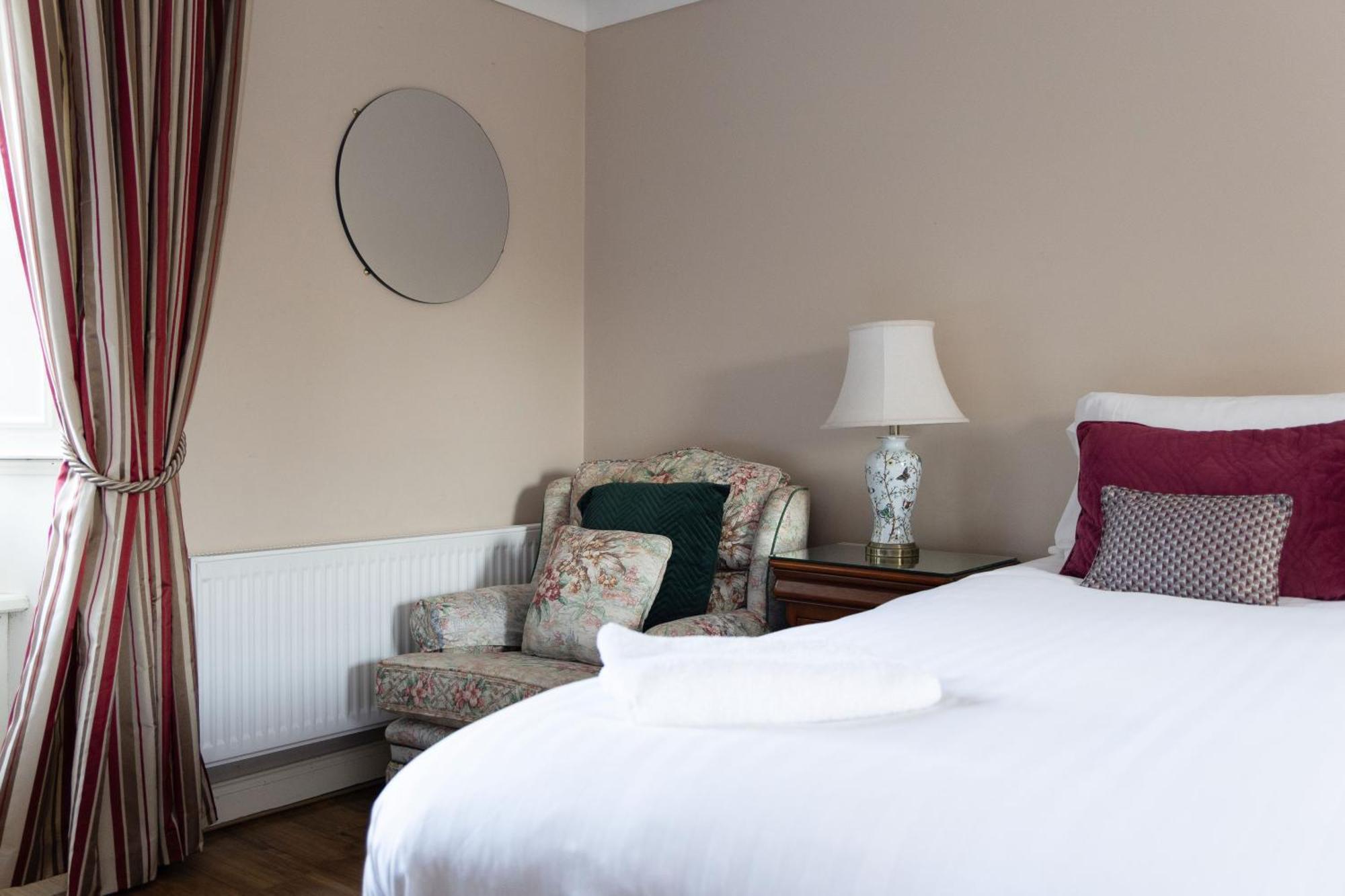 Fitz Of Inch Hotell Stradbally  Exteriör bild