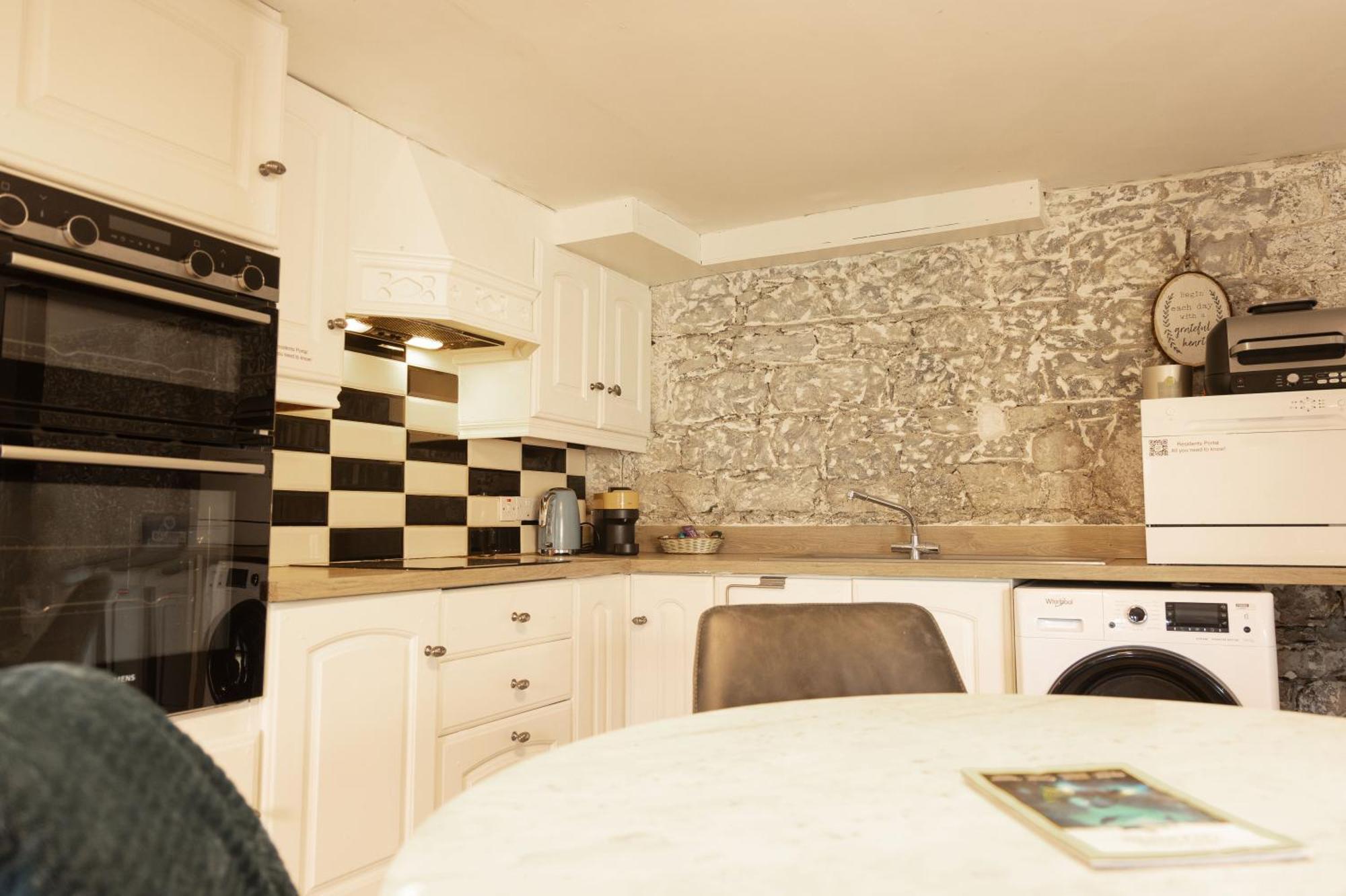 Fitz Of Inch Hotell Stradbally  Exteriör bild